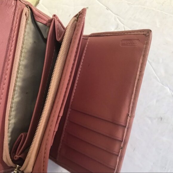 COACH Soho Compact Bi Fold Leather Wallet Card Case Coin Zipper Bag Clutch Pink - Picture 13 of 16